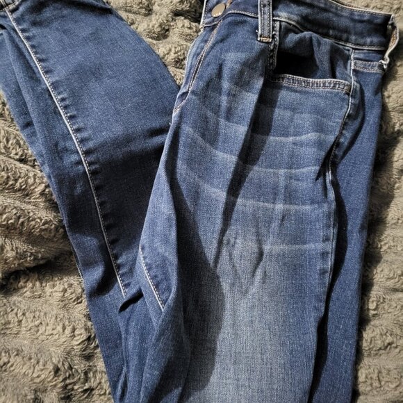 ***FREE WITH ANY PURCHASE****A.N.A. JEGGING JEANS -Sz 10 - Picture 1 of 4